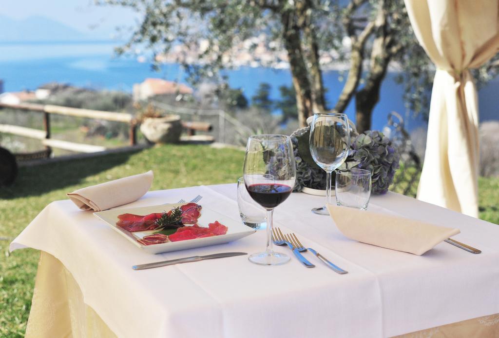 Agriturismo Le Fontane Sale Marasino Εξωτερικό φωτογραφία